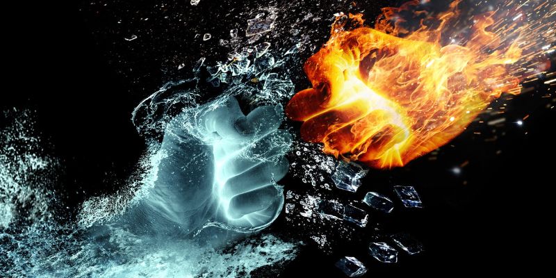 Hình ảnh đánh nhau mang ý nghĩa về sự mâu thuẫn và tự vệ